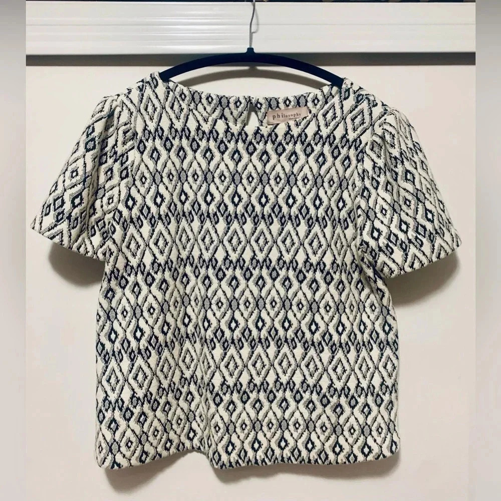 Philosophy  short sleeved knit top - size Small